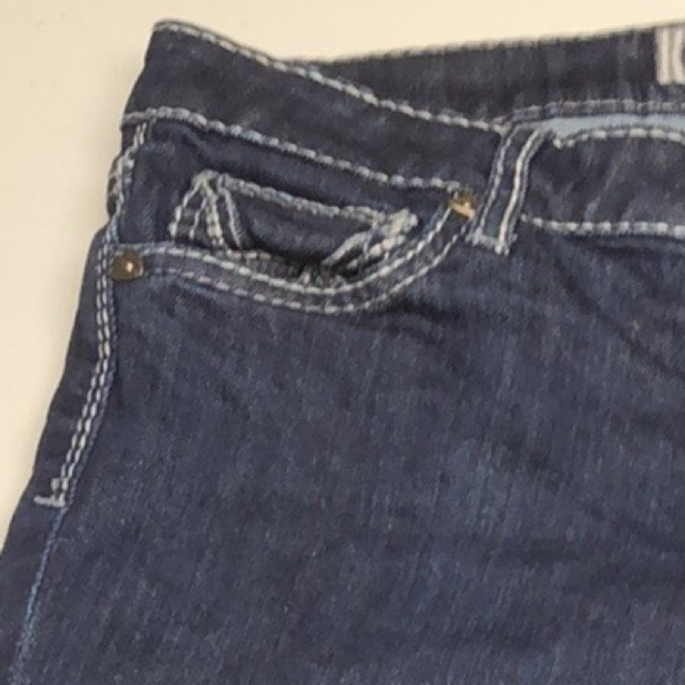 LIKE NEW KUT FROM THE KLOTH BOOTCUT JEANS 6/28x32 ⭐️ - Picture 8 of 13